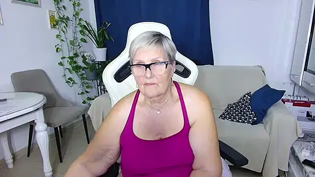 Selenna57 live sex cam