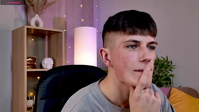 Rony_Joy live sex cam