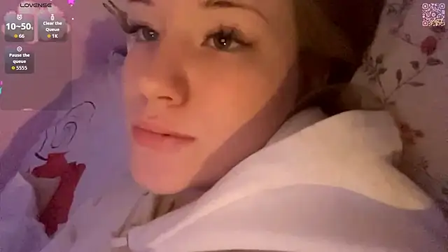 PandaFluff's cam snapshot