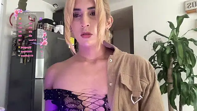 isa_fox_23 live sex cam