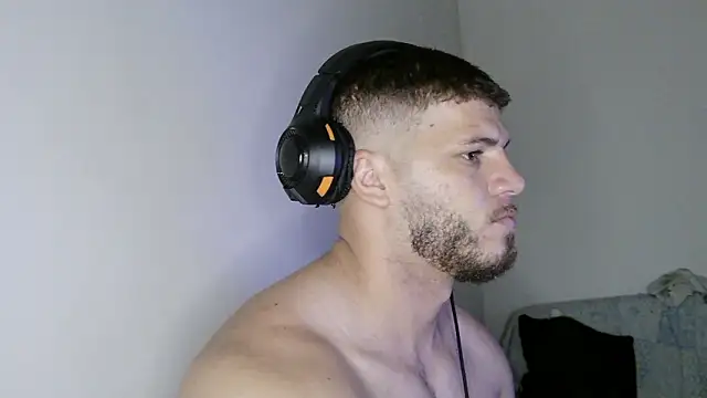 Andeilson1999 live sex cam