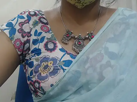 Lovely_Siri_23 live sex cam