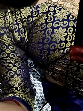 01Mona's cam snapshot