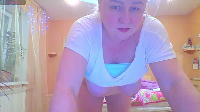 mira_robinsonnn's cam snapshot