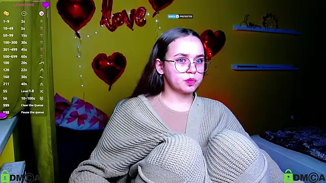 Lilysweet13's cam snapshot