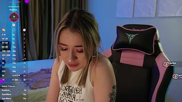 Fiona-Love's cam snapshot