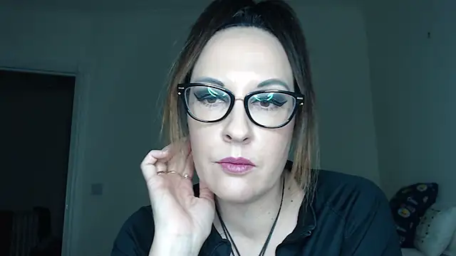 Humiliatrixxxx's cam snapshot