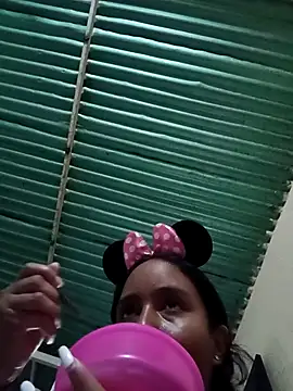 Laura20lopez's cam snapshot