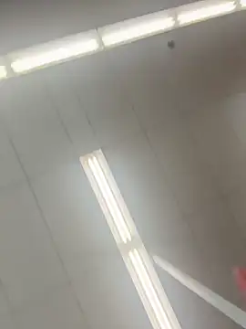 YeahhhitsBreezy live sex cam