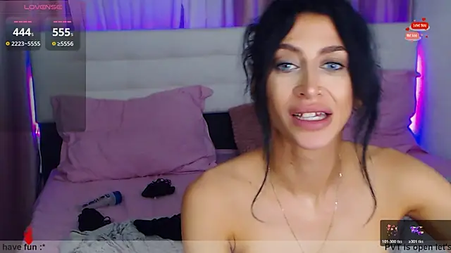 Hennessy_XO live sex cam