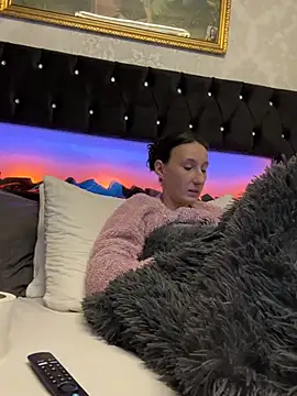 Emilia_Mausi live sex cam