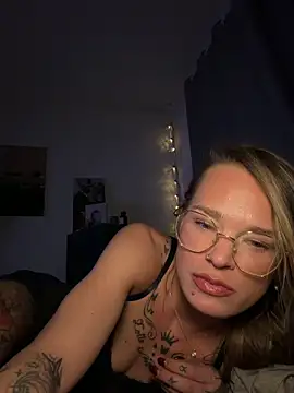 vinique99's cam snapshot