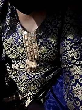 01Mona's cam snapshot