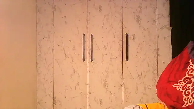 URs_RIYA's cam snapshot