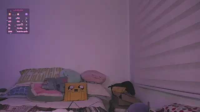 K2xxKrawl live sex cam