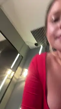 MiaPetit_'s cam snapshot