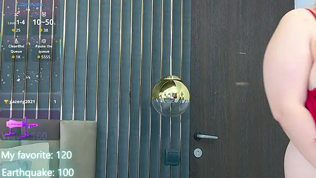 AliceWest_'s cam snapshot