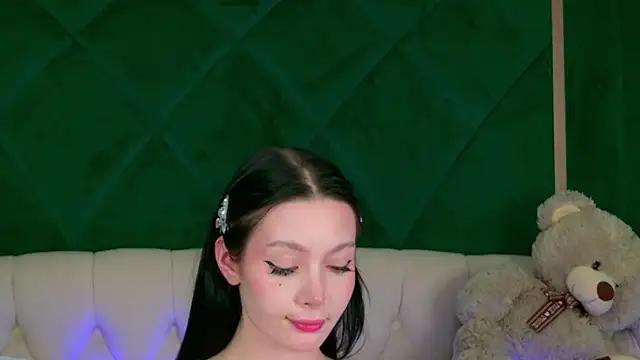 Goldy_Stark's cam snapshot