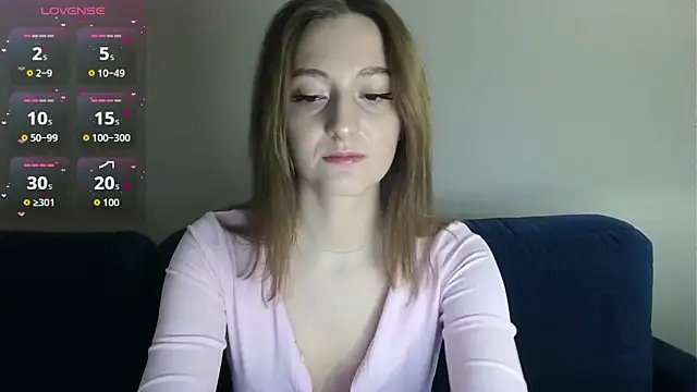 white_liillyy's cam snapshot