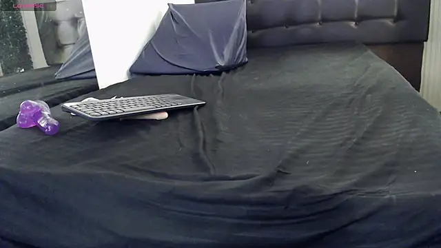 liliana_pink's cam snapshot