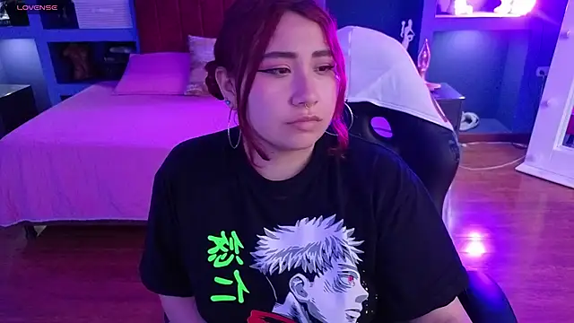 littlee_red's cam snapshot