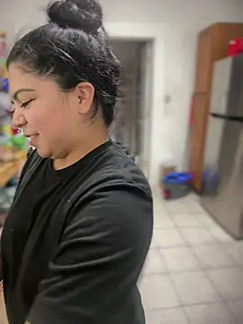 kimmiakiss22's cam snapshot