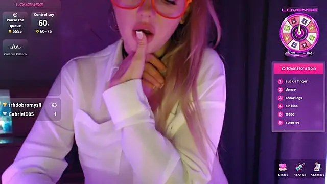 -Stephanie-'s cam snapshot