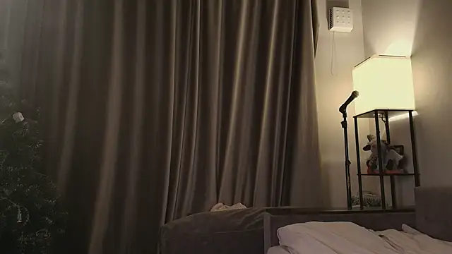 Only_KiraRi live sex cam