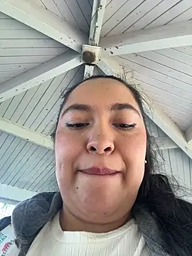 latina_curvy22's cam snapshot