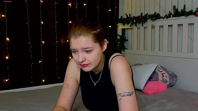 BevHanni's cam snapshot