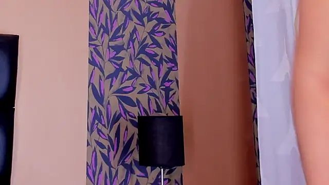 katherin_24's cam snapshot