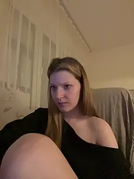 MaryHiggins live sex cam