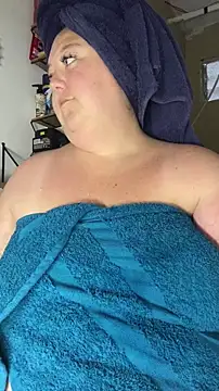 Chloee_Peach live sex cam