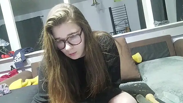 Bikerhot883hd's cam snapshot