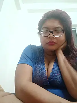 Elie_Hallway's cam snapshot