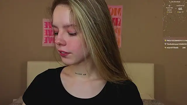 TiffinyMergist's cam snapshot