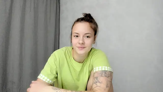 why_again_me's cam snapshot