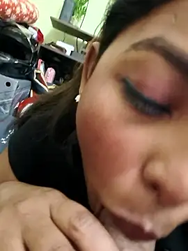 Trending_Couple's cam snapshot