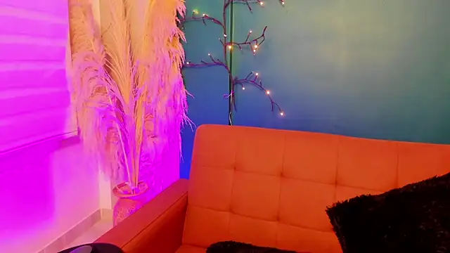 Scarlett_Raven_'s cam snapshot