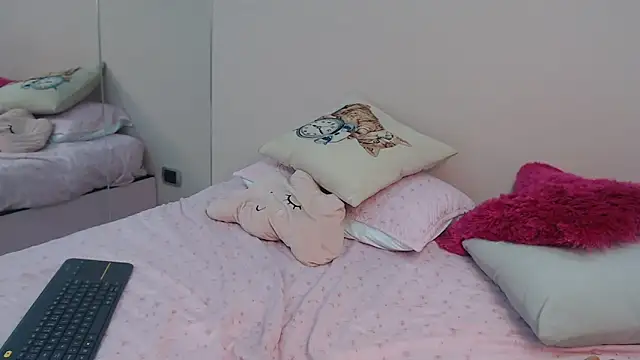 zooombee live sex cam