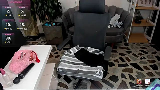 CelesteBrucee live sex cam