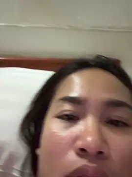 Ponthip live sex cam