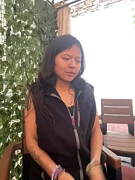 Ninffa_pinkk21's cam snapshot