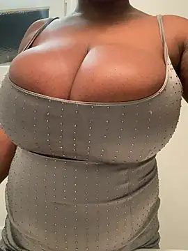 luisantee's cam snapshot