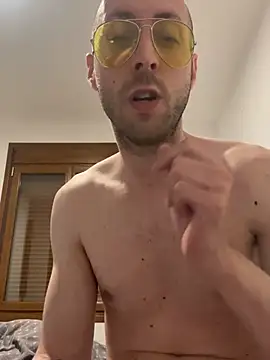 SexyTigris32's cam snapshot