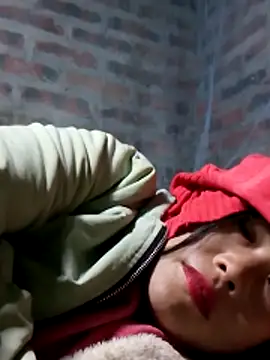 yana-zz live sex cam