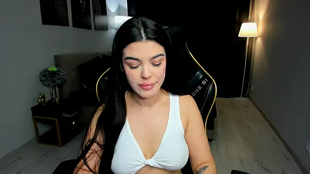 AlluringAriel's cam snapshot