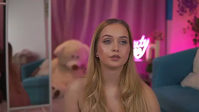 ElyssawetXX's cam snapshot