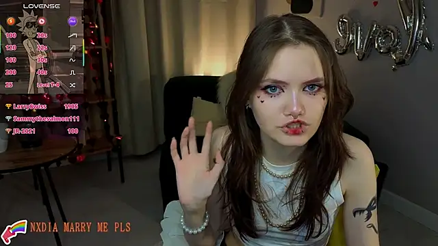 Dilara_xBaby's cam snapshot