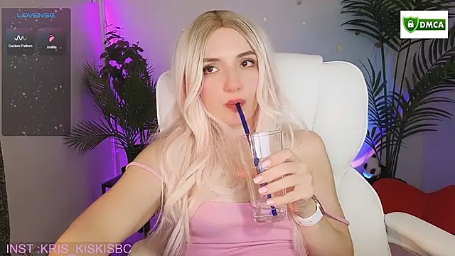 cute_cake's cam snapshot